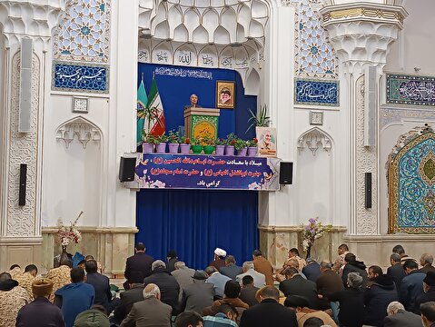 رئیس ستاد توسعه و بازسازی عتیات عالیات استان اردبیل  سخنران قبل از خطبه های نمازجمعه اردبیل بود